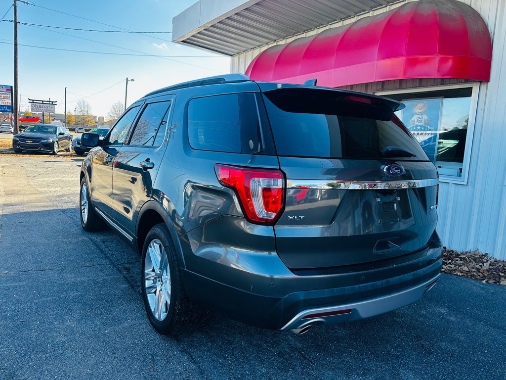 2016 Ford Explorer Image 4