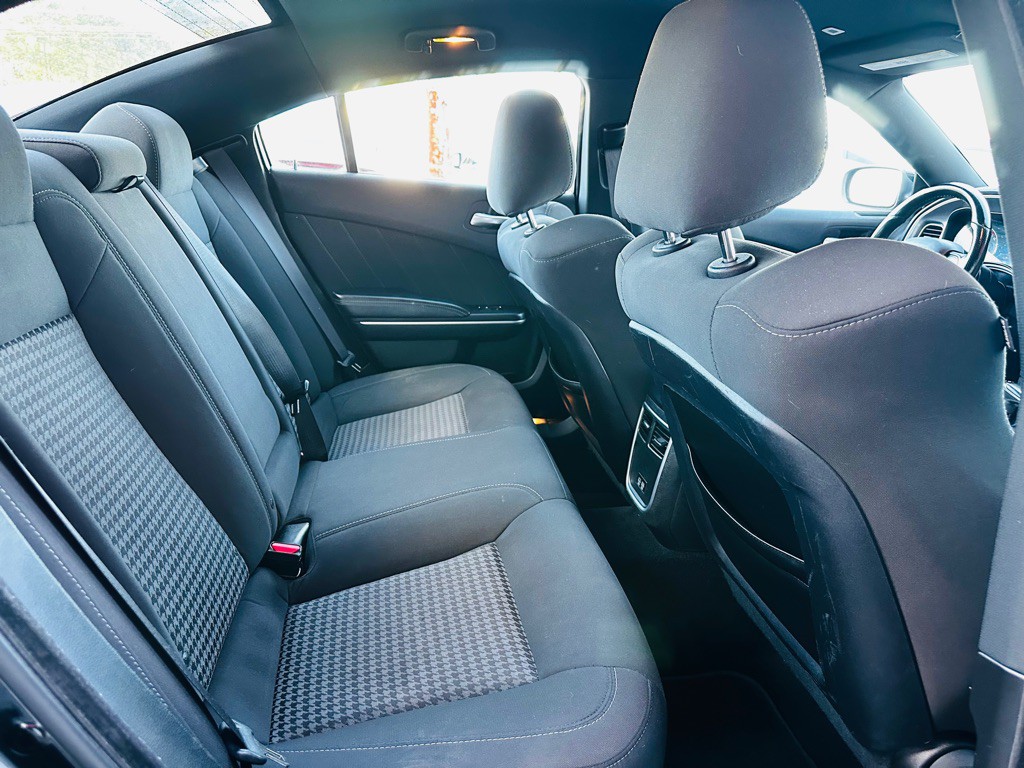 2022 Dodge Charger Image 7