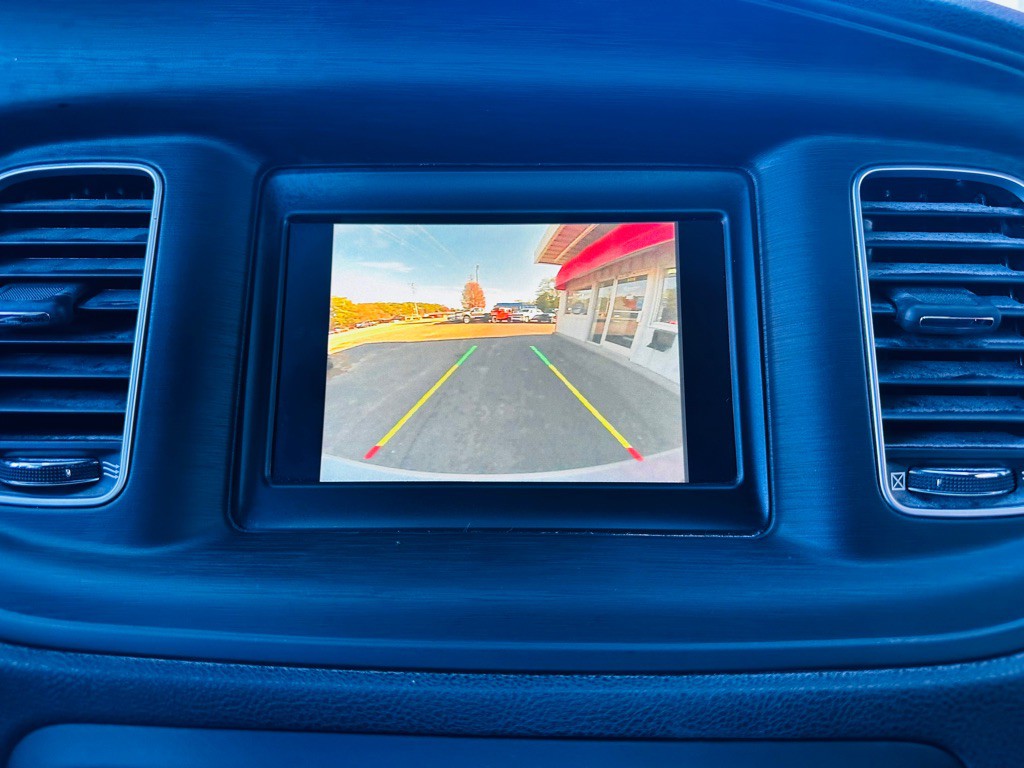 2022 Dodge Charger Image 12