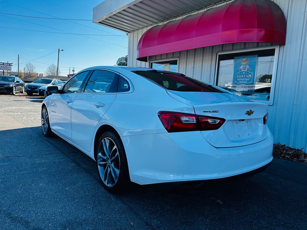 2023 Chevrolet Malibu Image 4