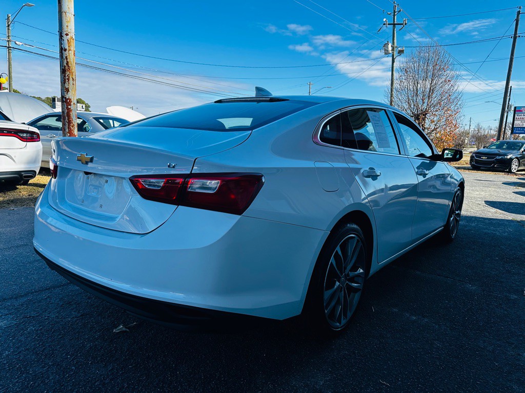 2023 Chevrolet Malibu Image 6