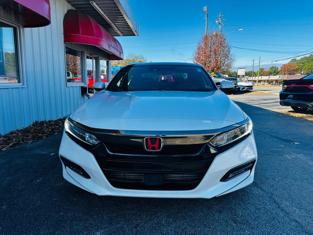 2019 Honda Accord Image 2