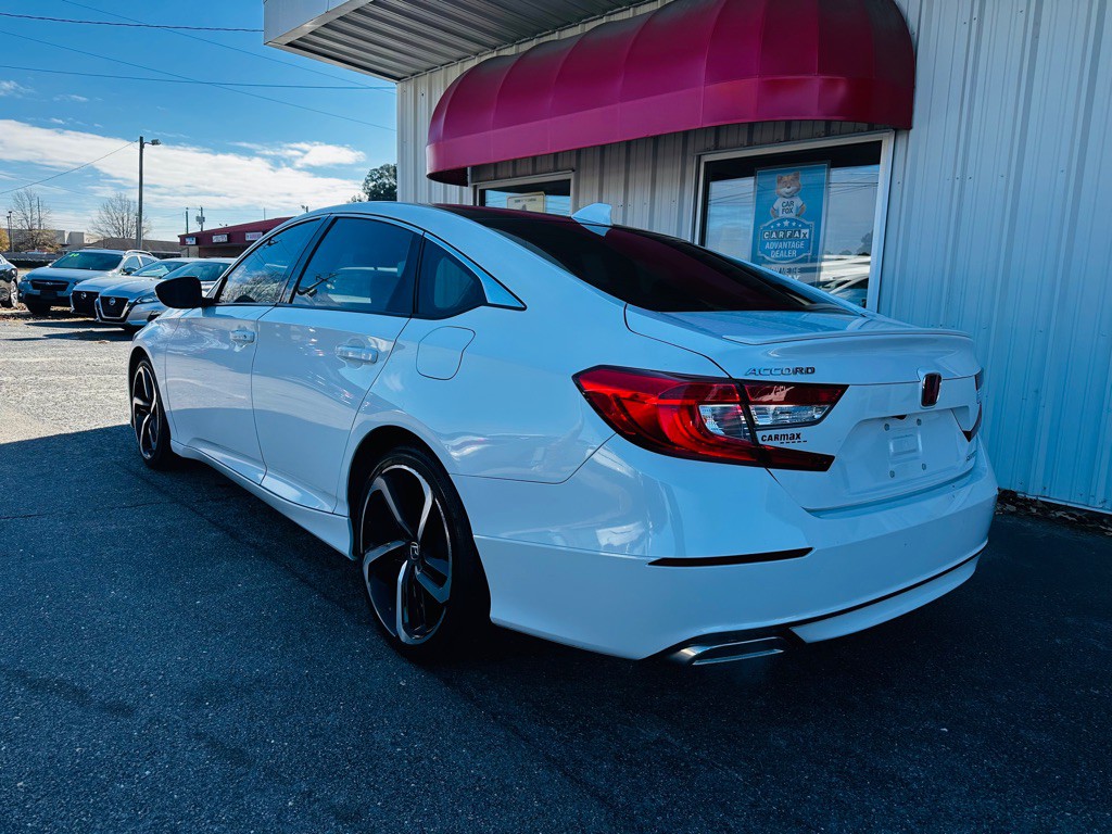 2019 Honda Accord Image 4