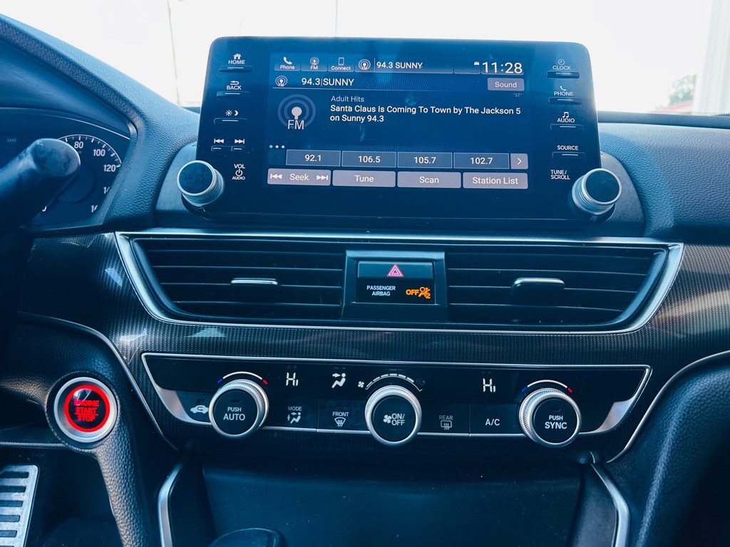 2019 Honda Accord Image 11