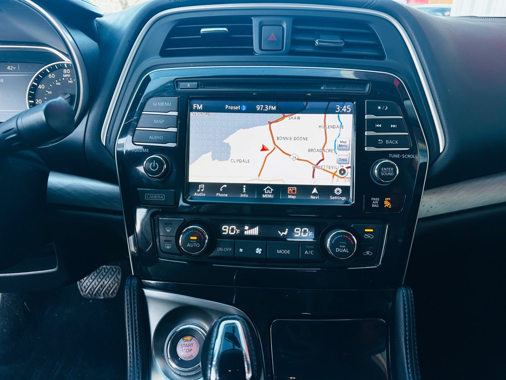 2018 Nissan Maxima Image 11