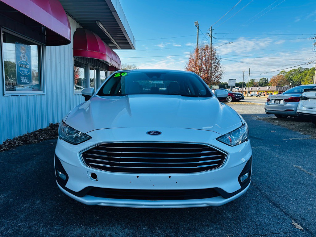 2020 Ford Fusion Image 2