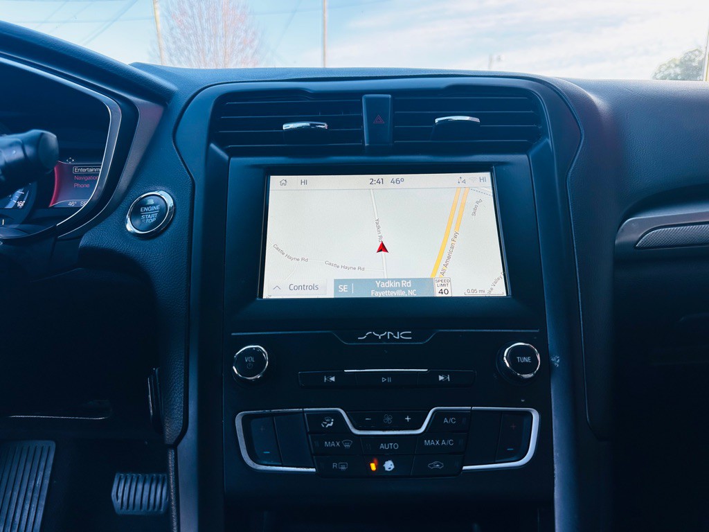 2020 Ford Fusion Image 11