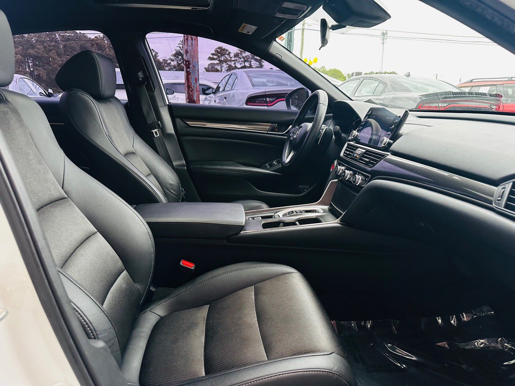 2020 Honda Accord Image 8