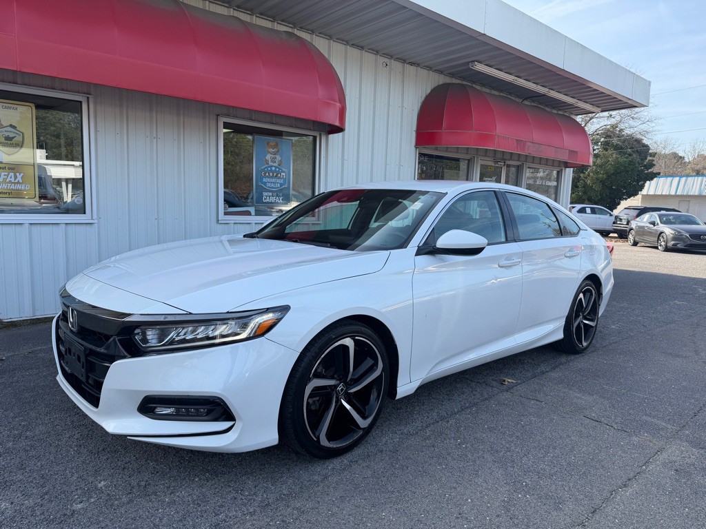 2018 Honda Accord Image 1