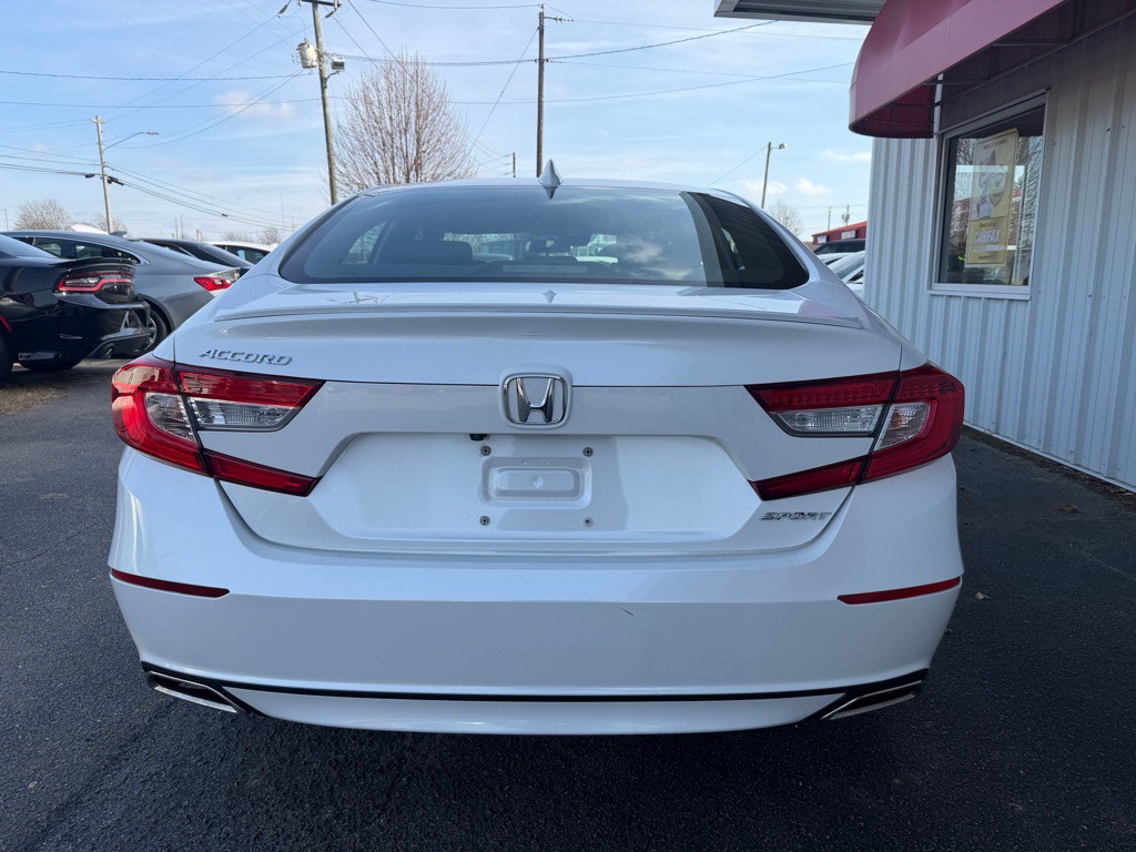 2018 Honda Accord Image 5