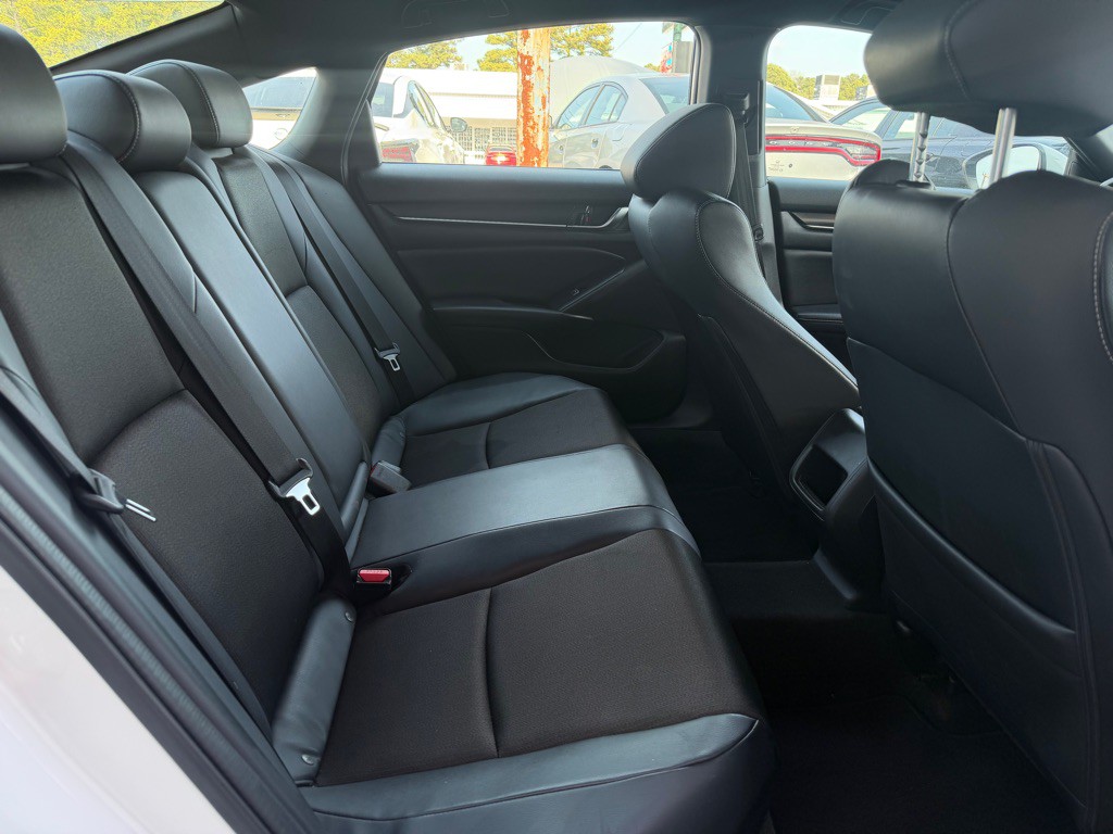 2018 Honda Accord Image 7