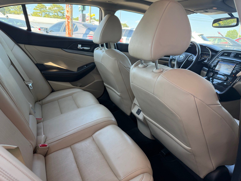 2018 Nissan Maxima Image 8