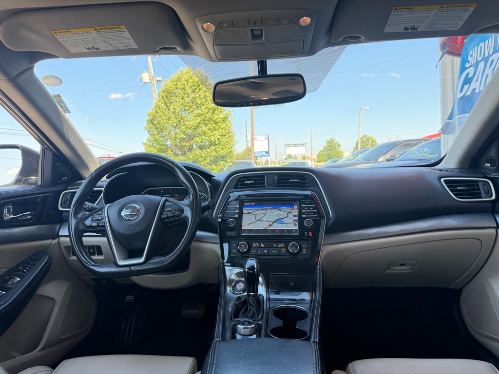 2018 Nissan Maxima Image 9