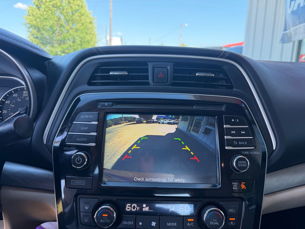 2018 Nissan Maxima Image 14