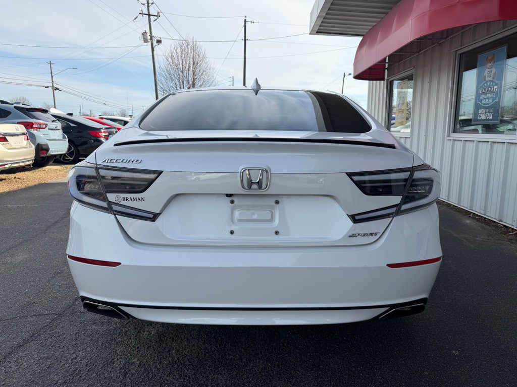 2020 Honda Accord Image 5