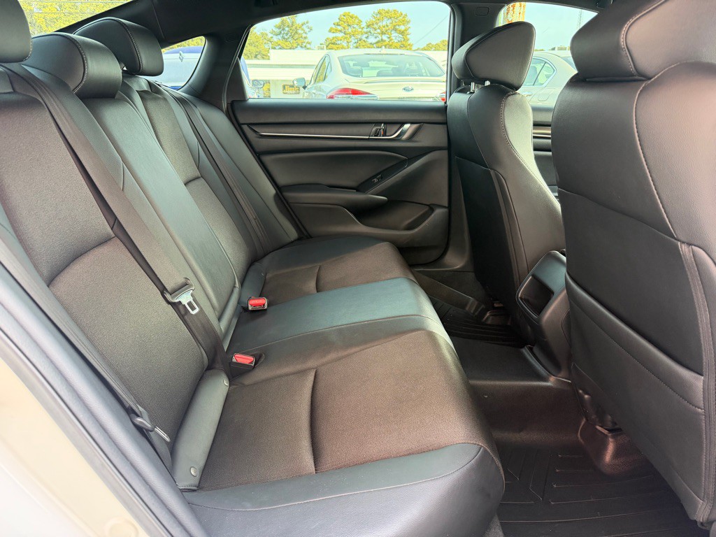 2020 Honda Accord Image 7