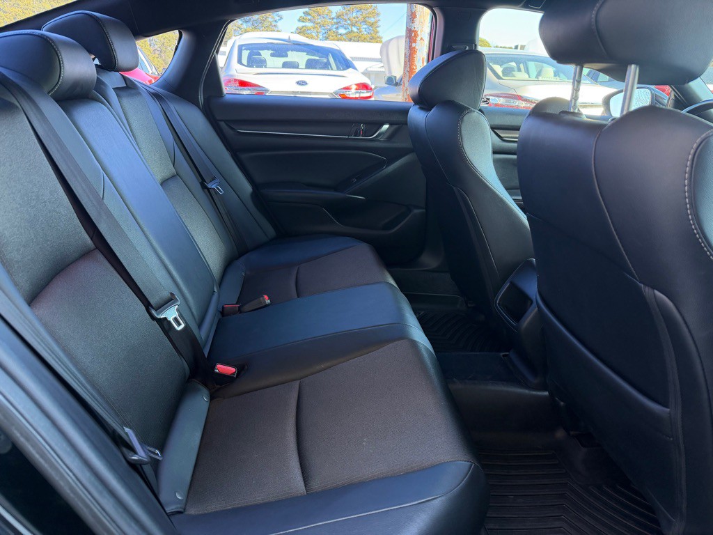 2020 Honda Accord Image 7