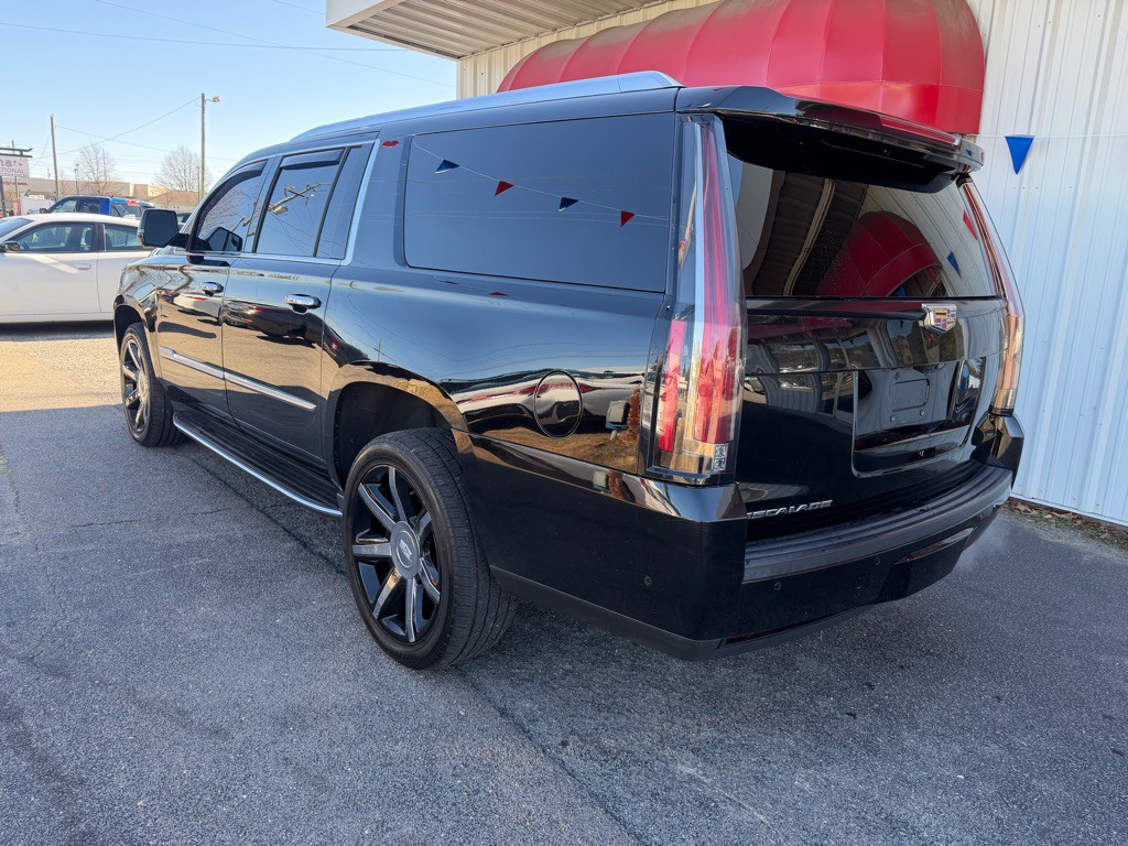 2019 Cadillac Escalade Image 5