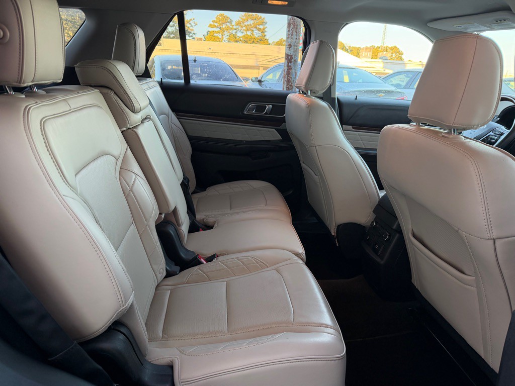 2018 Ford Explorer Image 9