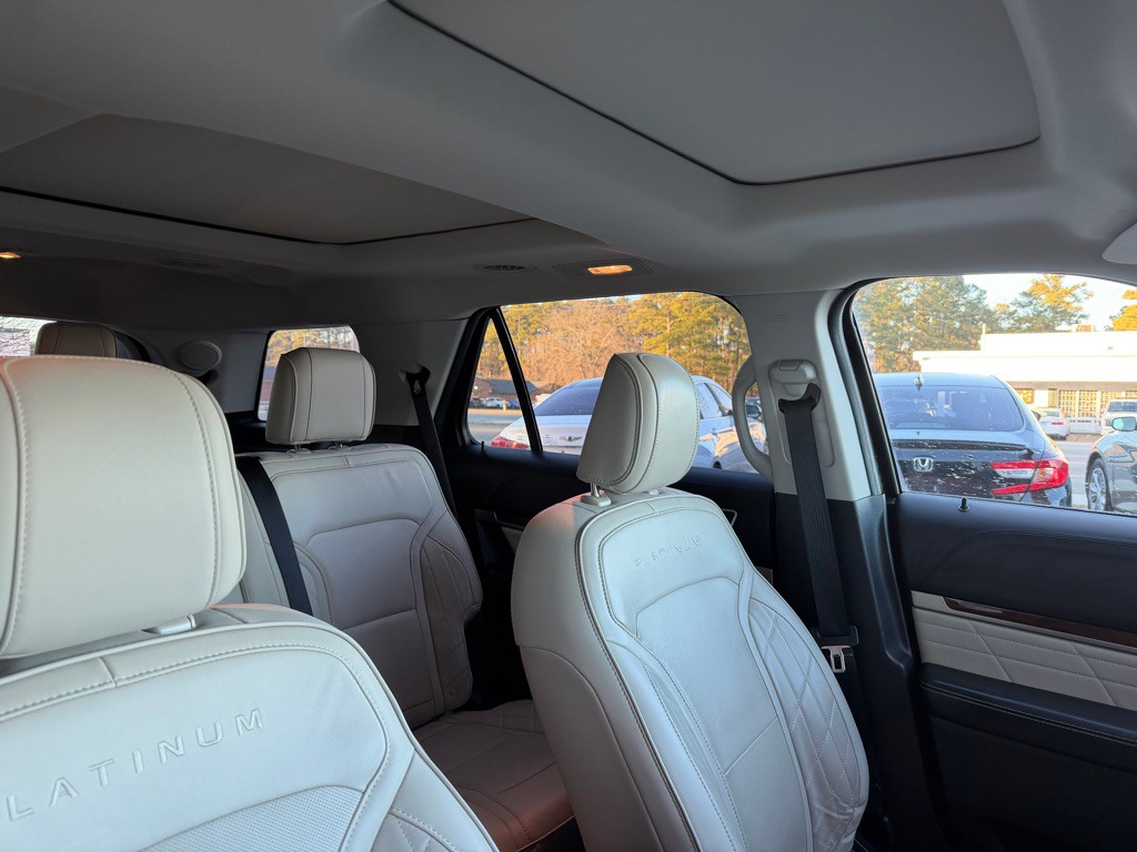 2018 Ford Explorer Image 13