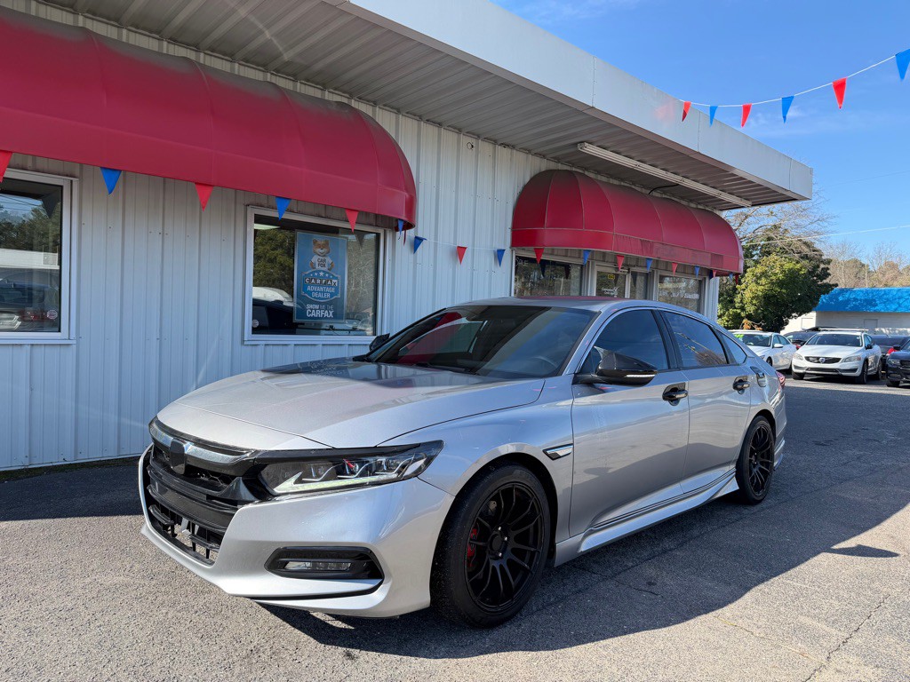 2018 Honda Accord Image 1