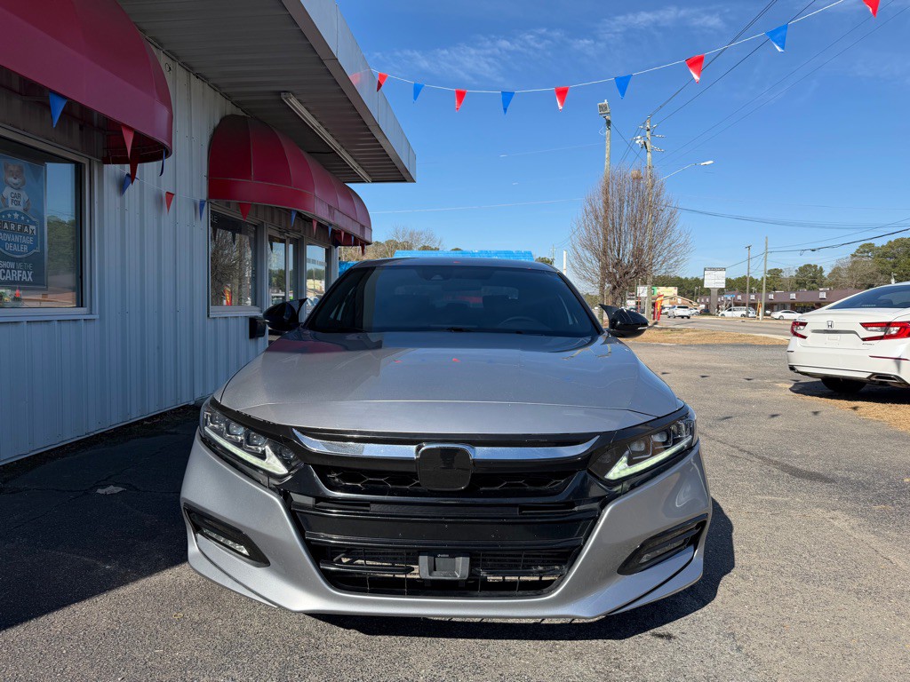 2018 Honda Accord Image 2