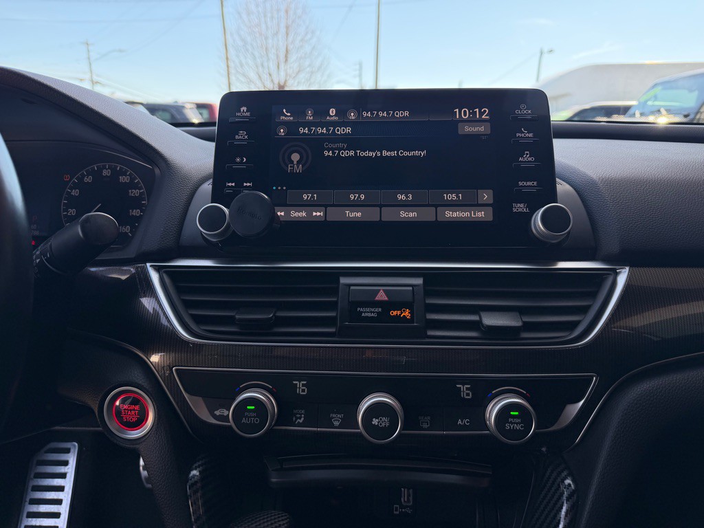 2018 Honda Accord Image 13