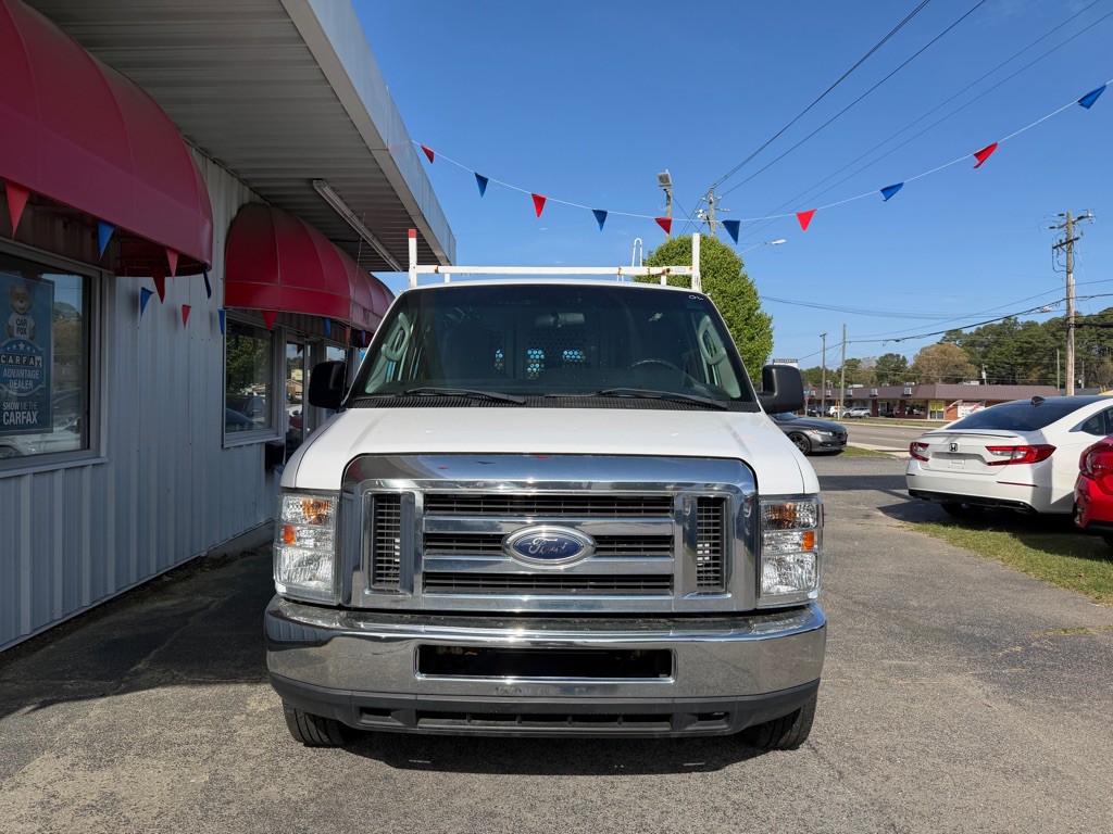 2014 Ford Econoline Image 2
