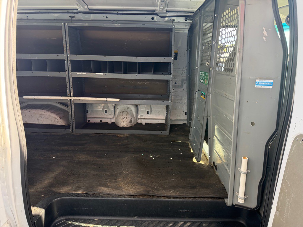 2014 Ford Econoline Image 8