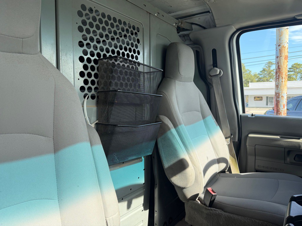 2014 Ford Econoline Image 10