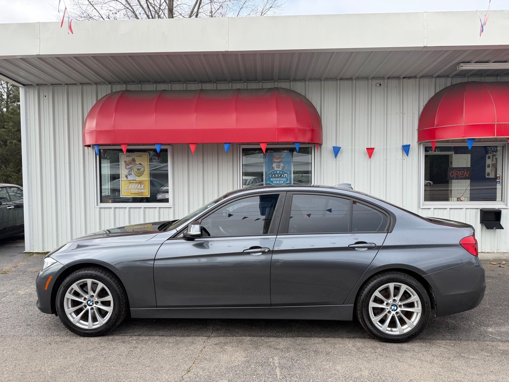 2017 BMW 3 Series Image 4