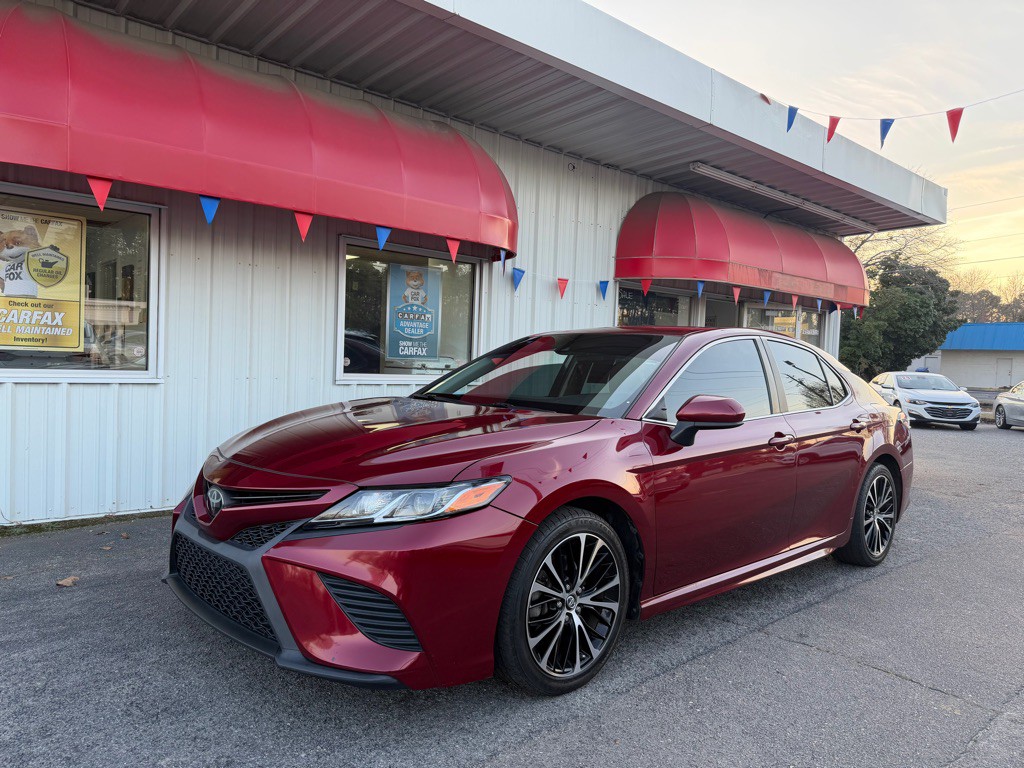 2018 Toyota Camry Image 1