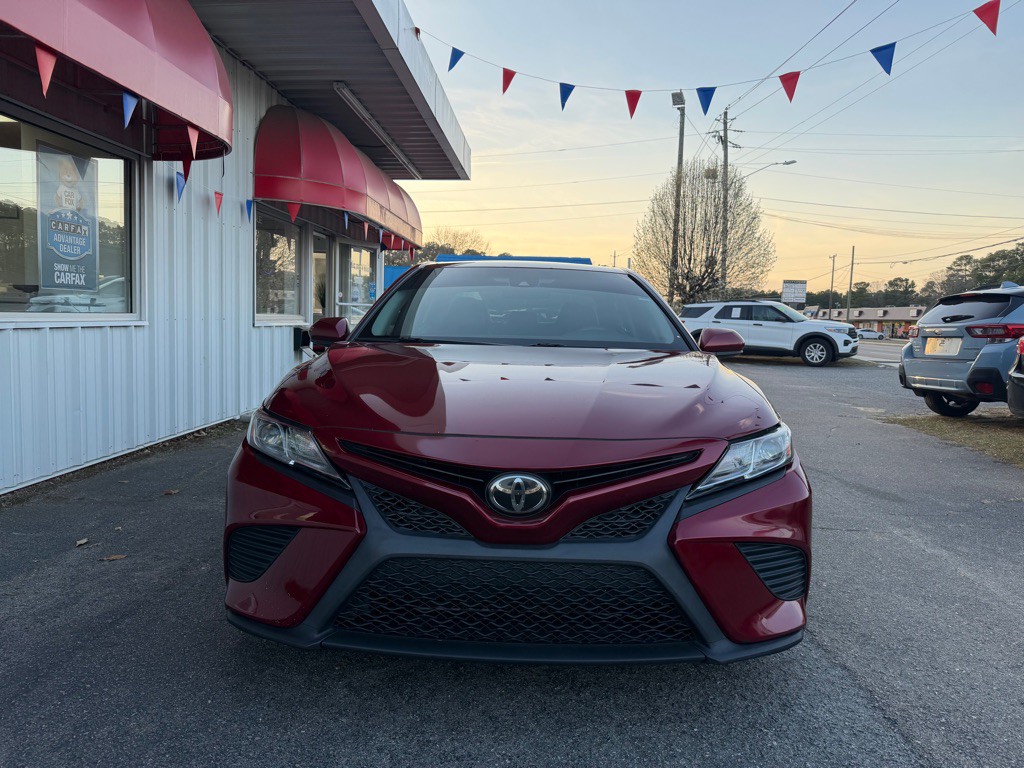 2018 Toyota Camry Image 2