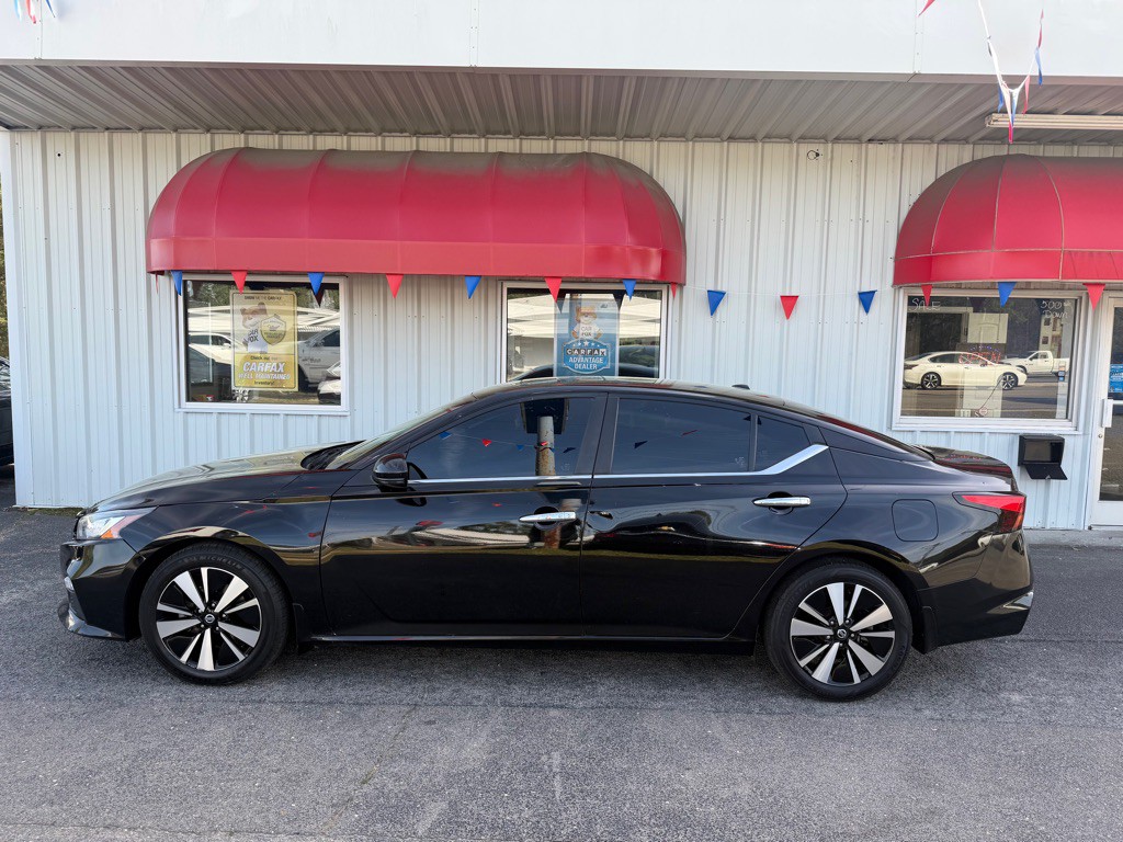 2021 Nissan Altima Image 4