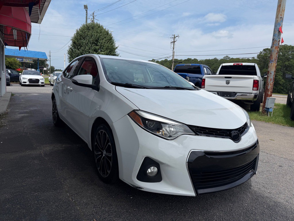 2015 Toyota Corolla Image 3