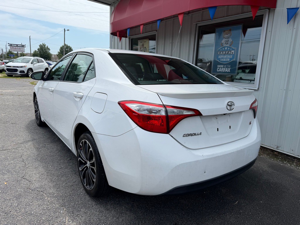 2015 Toyota Corolla Image 5