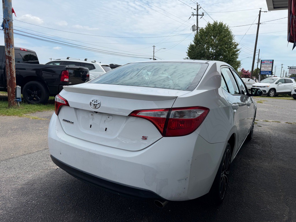 2015 Toyota Corolla Image 6