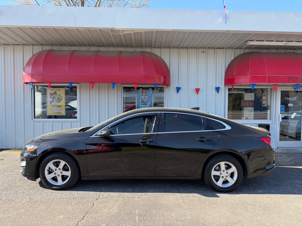 2021 Chevrolet Malibu Image 4