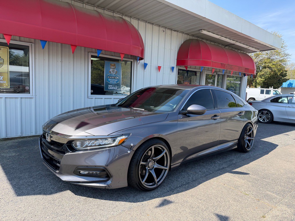 2020 Honda Accord Image 1