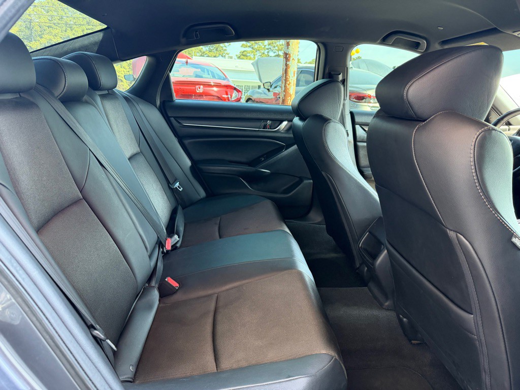 2020 Honda Accord Image 8