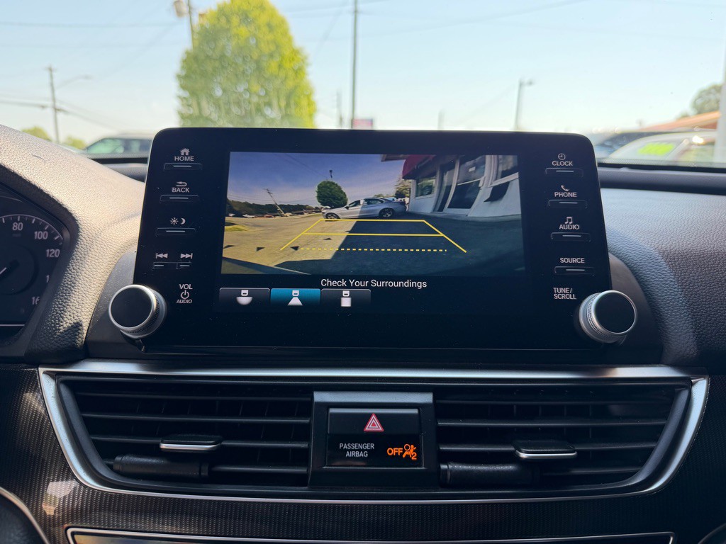 2020 Honda Accord Image 11