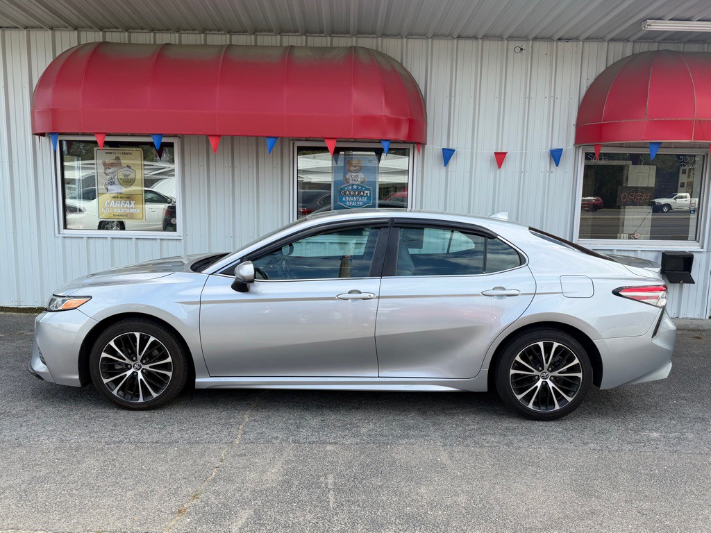 2019 Toyota Camry Image 4