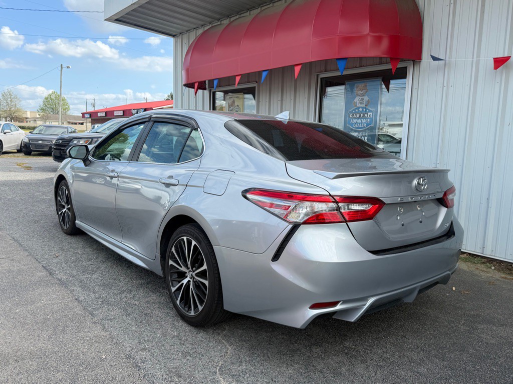 2019 Toyota Camry Image 5