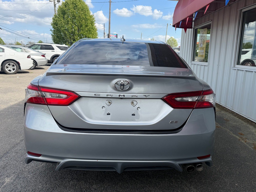 2019 Toyota Camry Image 6