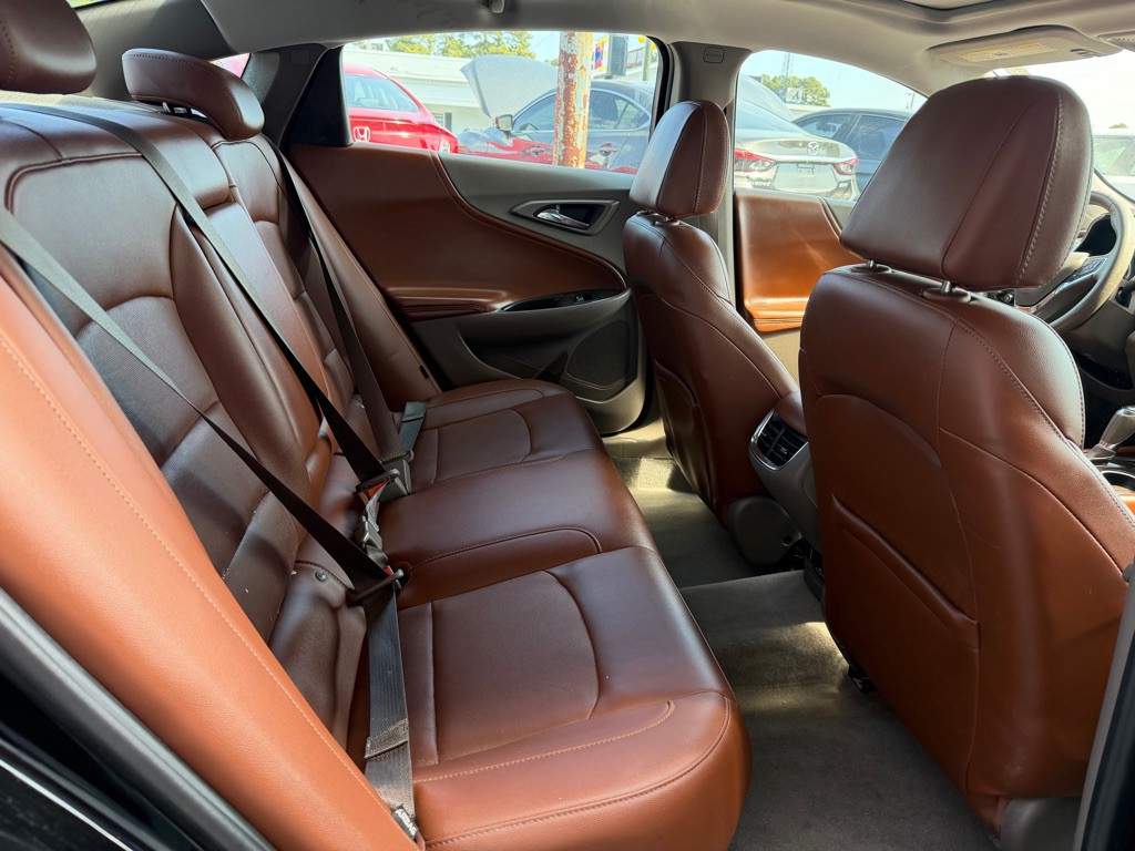 2016 Chevrolet Malibu Image 7