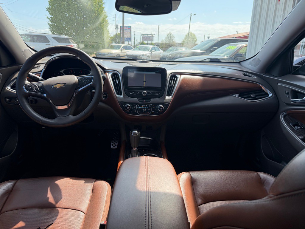 2016 Chevrolet Malibu Image 9