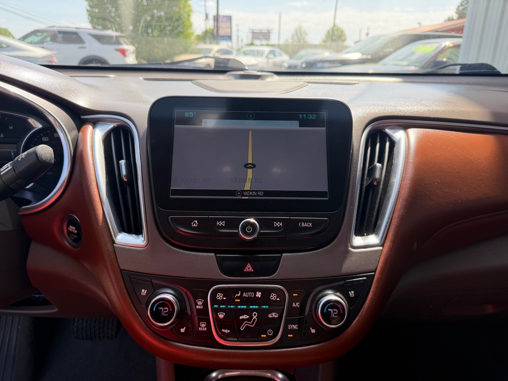 2016 Chevrolet Malibu Image 11