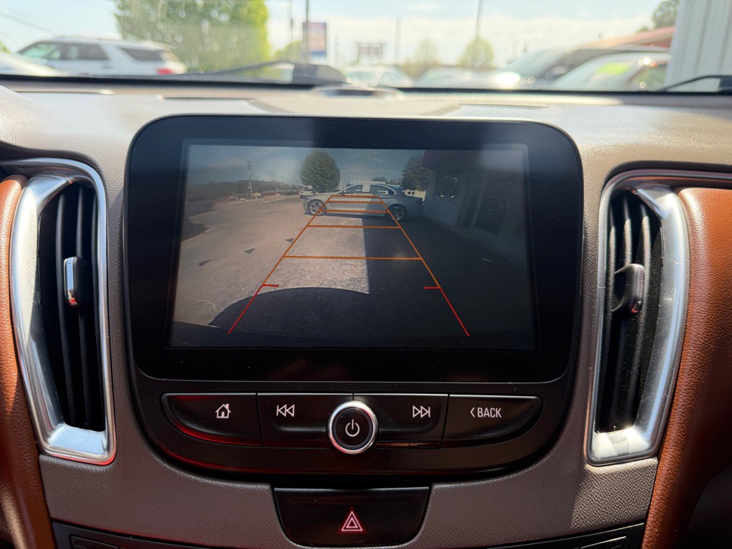 2016 Chevrolet Malibu Image 13