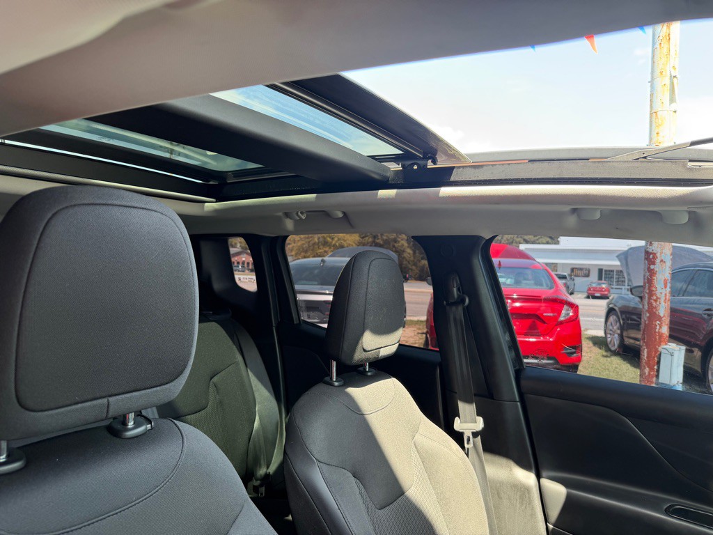 2018 Jeep Renegade Image 12