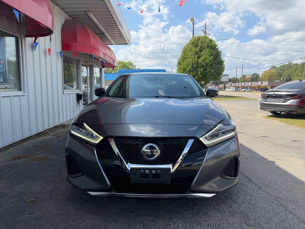 2020 Nissan Maxima Image 2